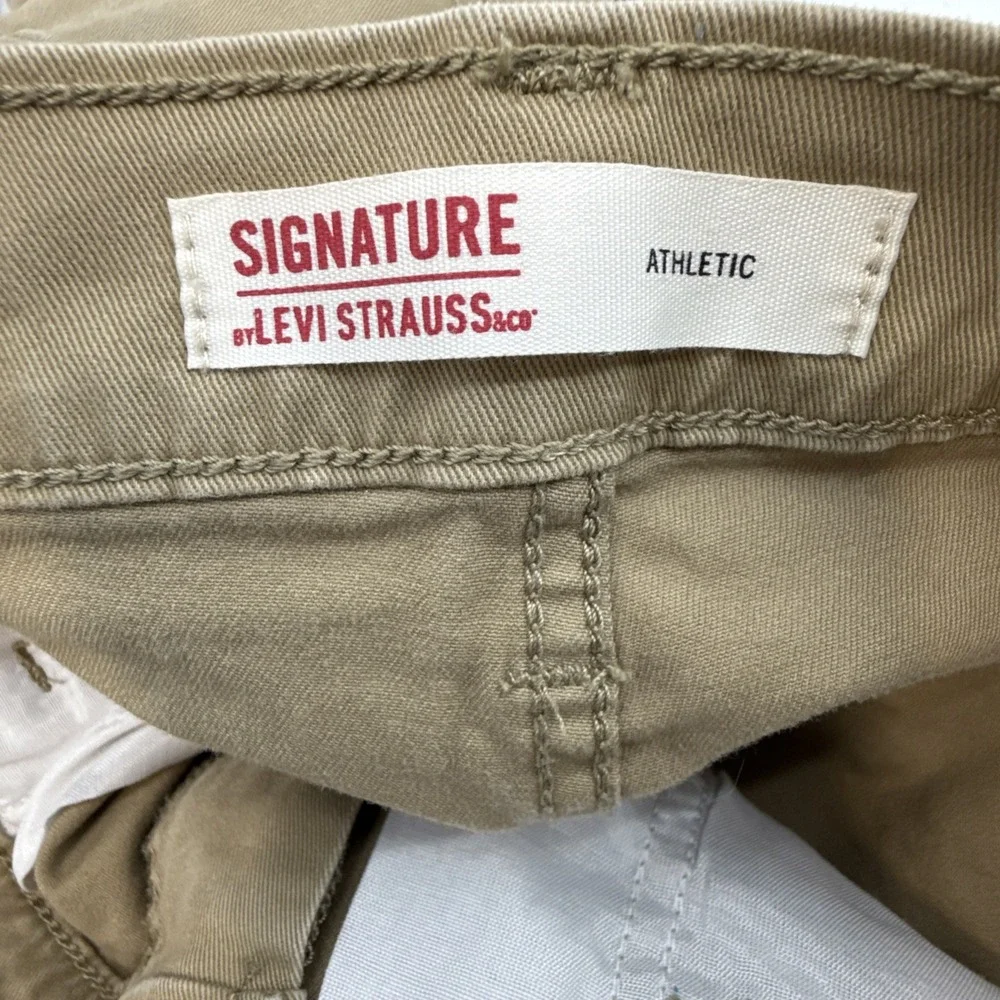 Levi's‎ Signature Athletic Jeans Men's 30x32 Khaki Zip Pocket Straight Leg Jeans